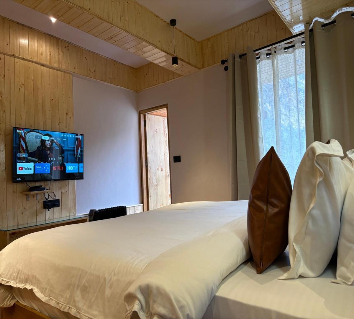 The Hillside Hotel Касол Екстериор снимка