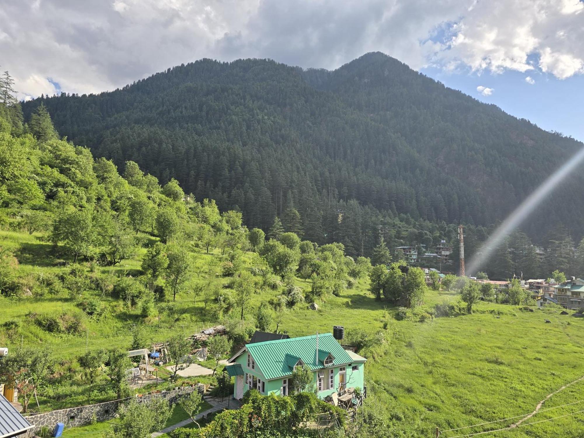 The Hillside Hotel Касол Екстериор снимка
